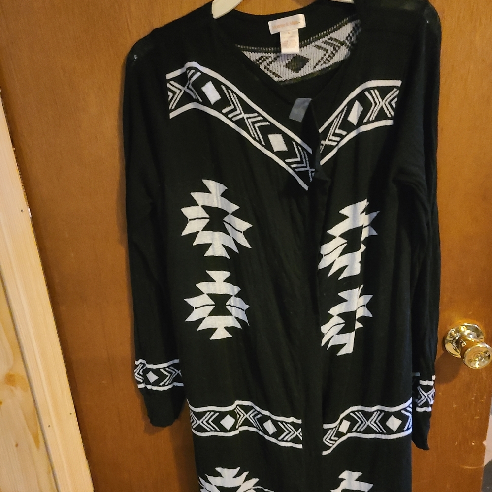 Monroe and Main lightweight long cardigan